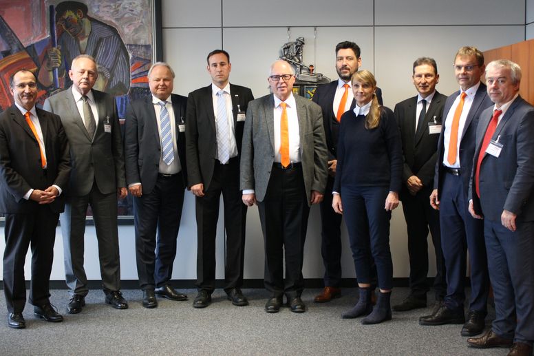 csm_Inotec_Vertragsunterzeichnung_8469e4f071.jpg csm_Inotec_Vertragsunterzeichnung_8469e4f071.jpg